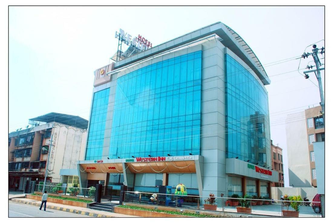 Hotel Western Inn Vasai Bagian luar foto
